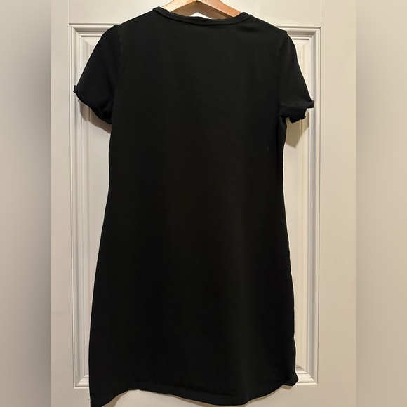 Calvin Klein T-Shirt Dress - Size Medium - Picture 4 of 4